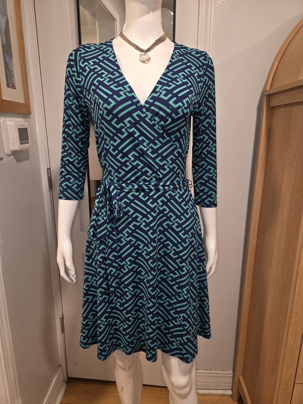 41 Hawthorn  Beautiful Teal & Navy Geometric  Dress Sz M